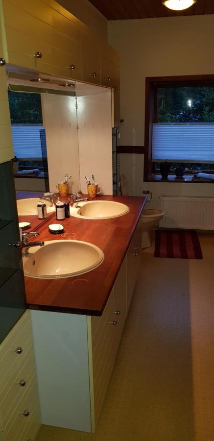 Bed and Breakfast Tjornely Ostervra Exterior foto